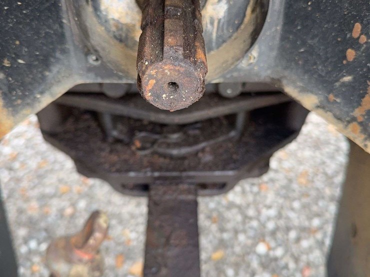 new-holland-5030-image-10