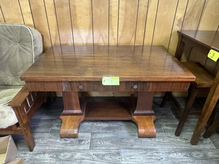 vintage-coffee-table-image-1