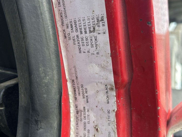 2006-mack-cv713-granite-tri-axle-dump-truck-image-30