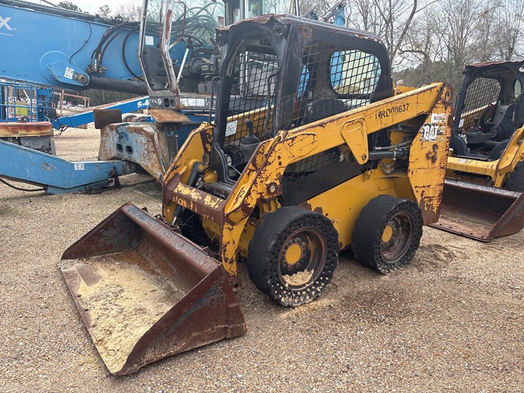 caterpillar-226d-image-1