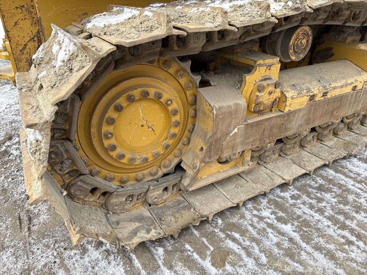 2023-deere-700l-image-17