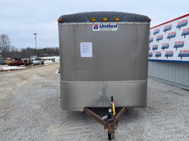 2011-united-expressline-image-3