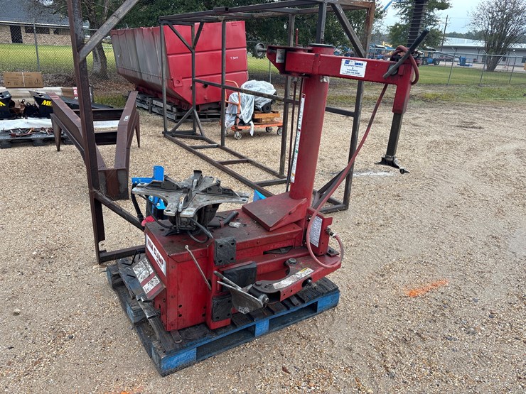 #1635-•-coats-tire-changing-machine-image-3