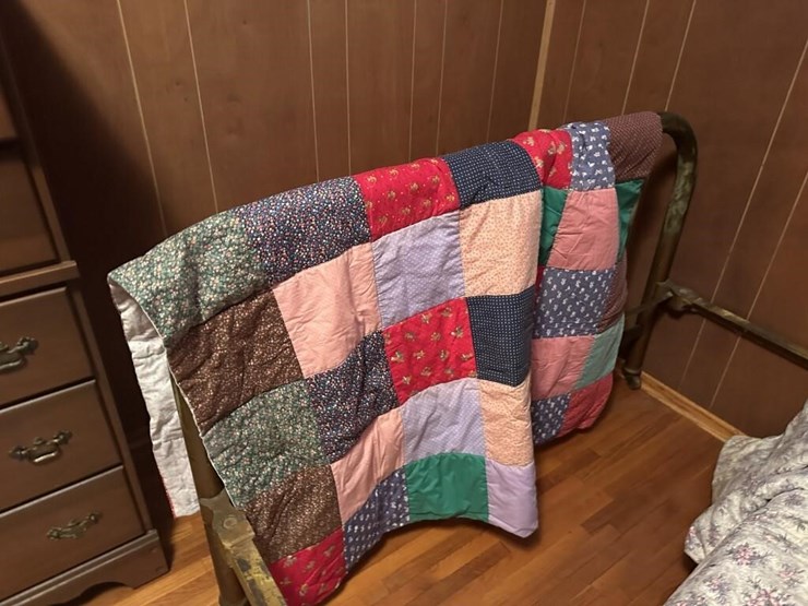 quilts-&-blankets-image-3