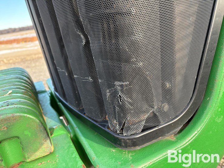 1995-john-deere-8200-image-17