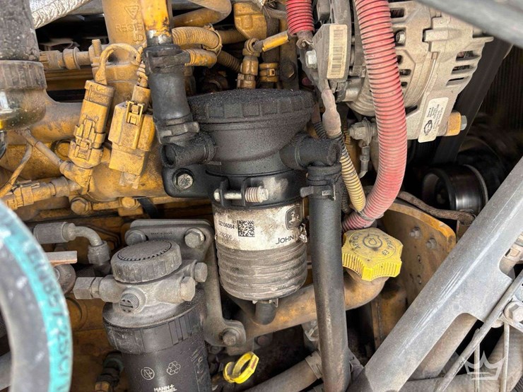 2014-deere-310sk-image-21