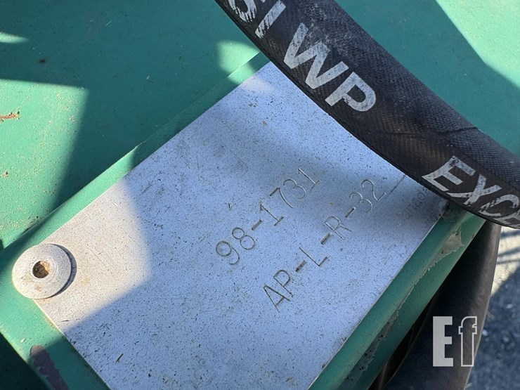 1998-houle-ap-l-r-32-image-7