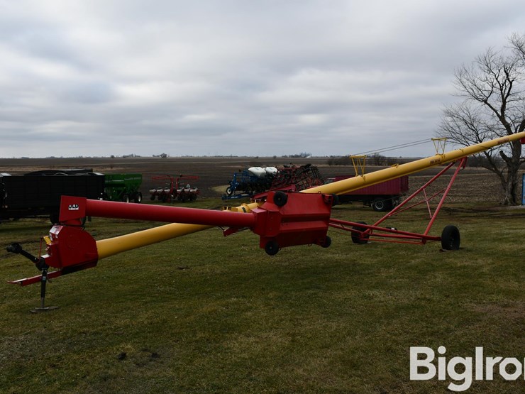 westfiled-mk-100-61-swing-away-auger-image-1