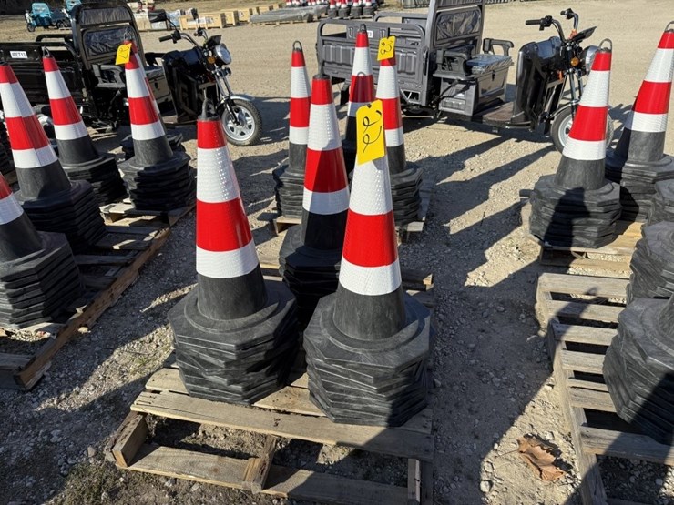 25-traffic-cones-image-1
