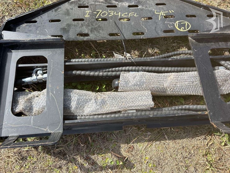 2025-sf60-60in-hydraulic-side-shift-forks-skid-steer-attachment-image-5