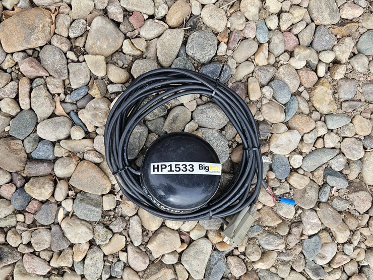 garmin-gps-puck-image-3