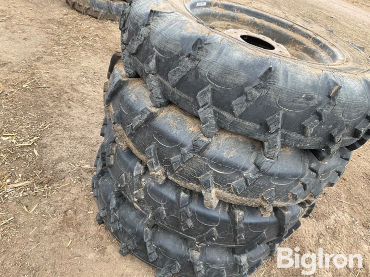 11-24.5-tires-image-9