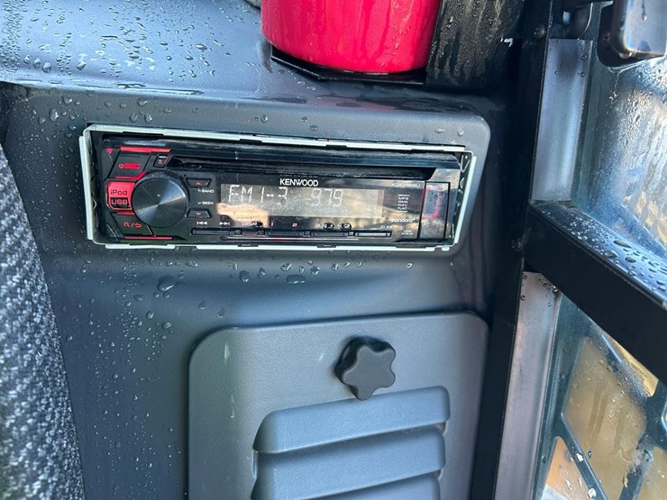 2018-caterpillar-299d-image-27