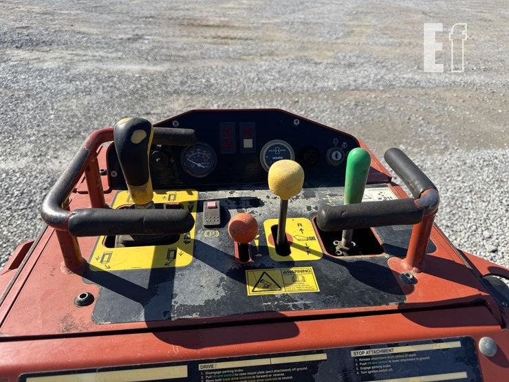 ditch-witch-sk800-image-6