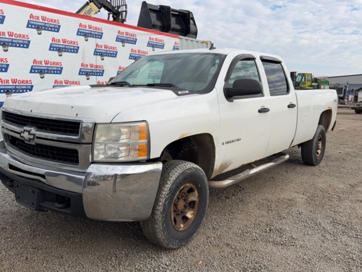 2008-chevrolet-3500hd-image-9