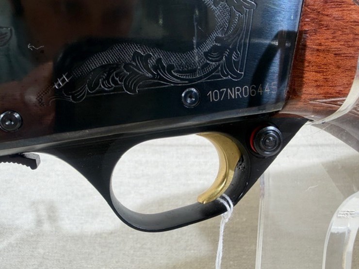 #216-•-browning-bar-ii-safari-rifle-image-8