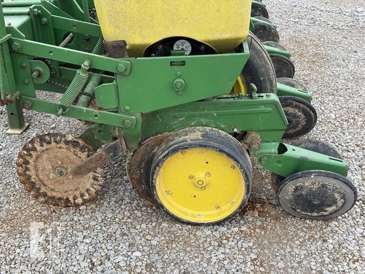 john-deere-7100-image-8