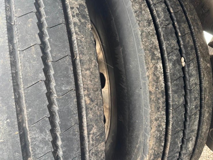 2017-timpte-hopper-bottom-image-11