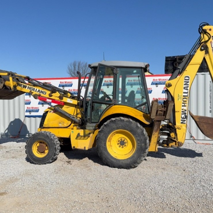 NEW HOLLAND B95B