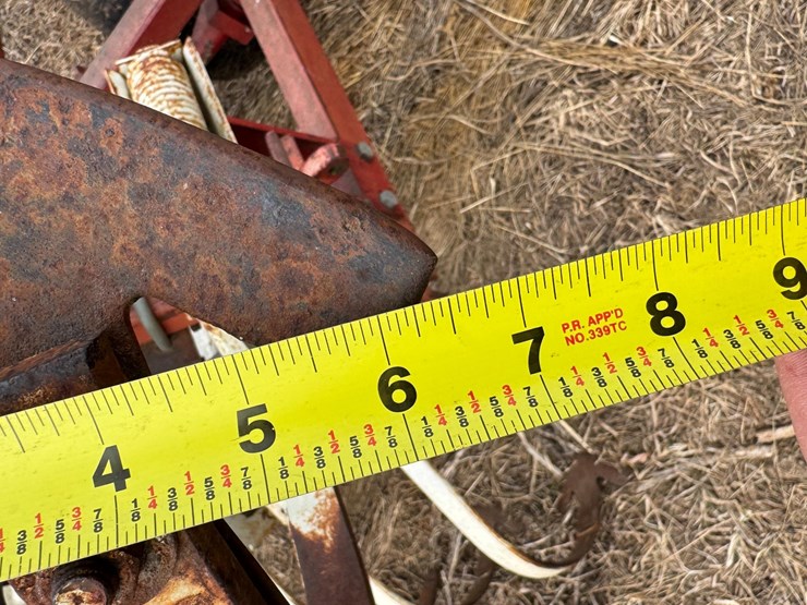 18'-wide-field-cultivator-image-16