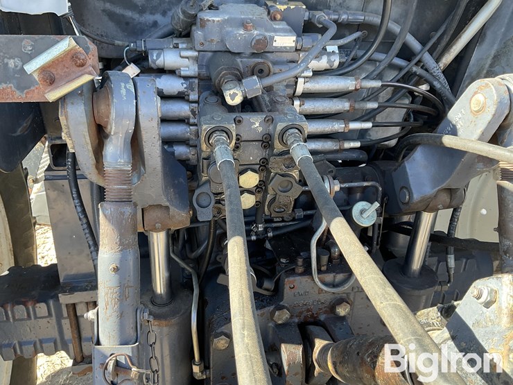 new-holland-8670-image-19