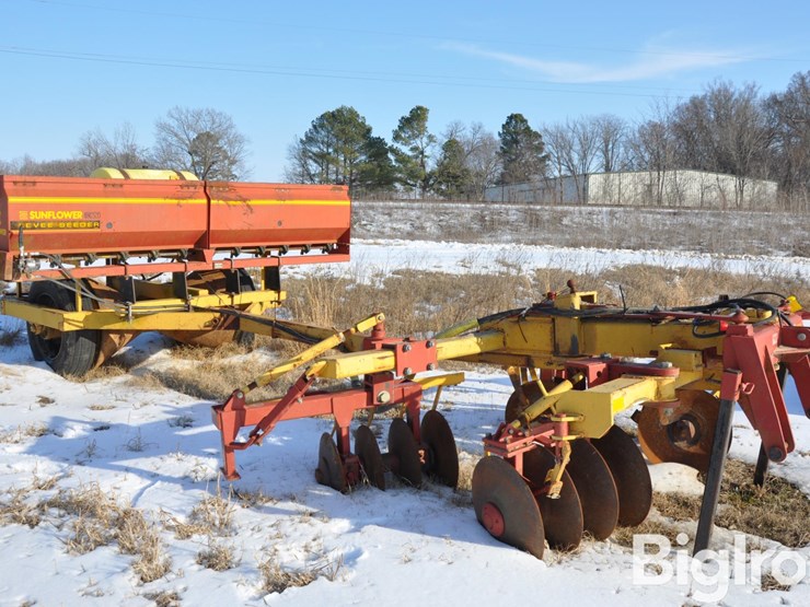 sunflower-9210-3-pt-levee-plow-w/-seeder-&-packer-image-3