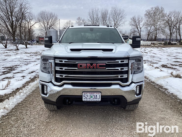 2022-gmc-sierra-3500-image-2