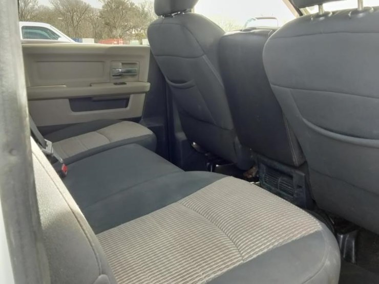 2012-dodge-ram-2500-image-13