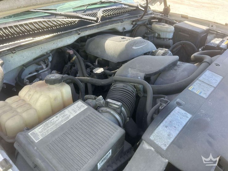 2004-chevrolet-silverado-1500-image-13