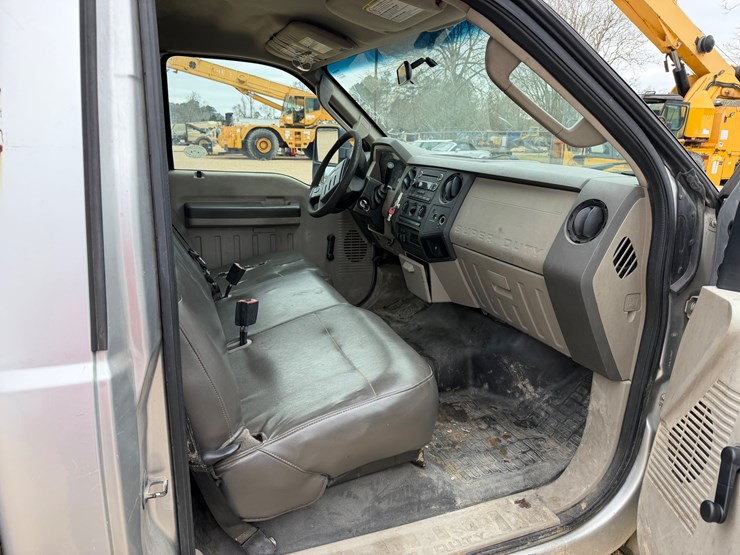 2010-ford-f250-image-7