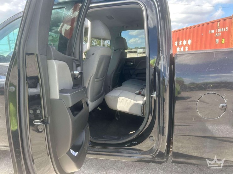 2015-chevrolet-silverado-1500-image-17