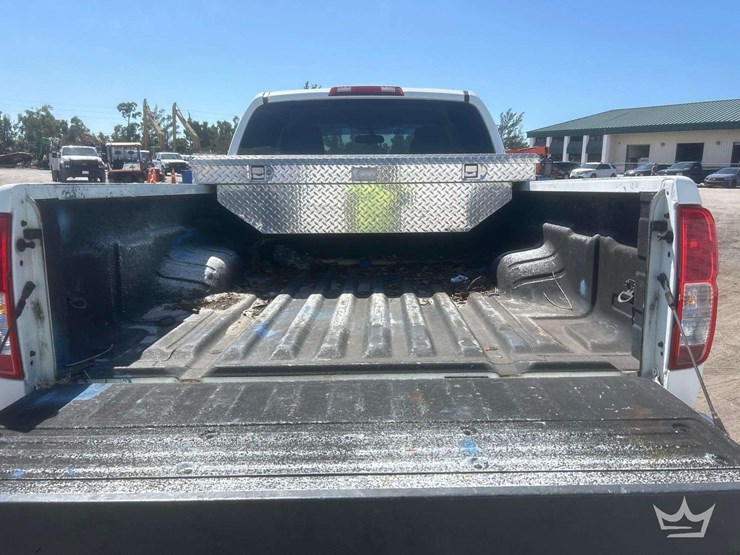 2014-nissan-frontier-image-5