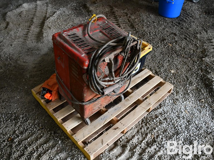 pallet-of-farm-support-image-7