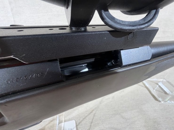 #215-•-browning-a-bolt-rifle-image-50