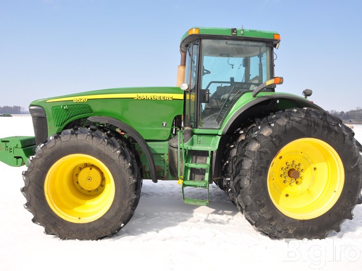 john-deere-8520-image-8