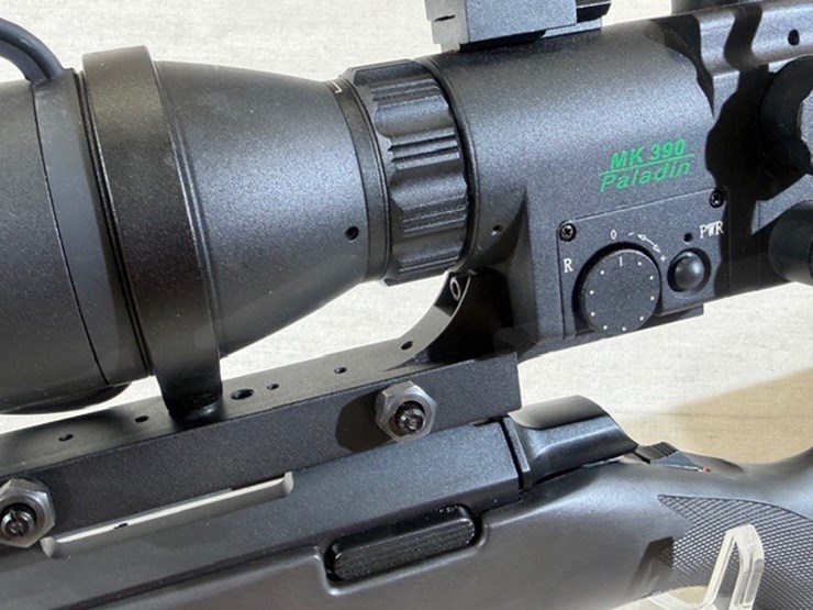 #215-•-browning-a-bolt-rifle-image-13