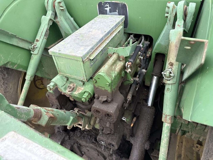 john-deere-8440-image-14
