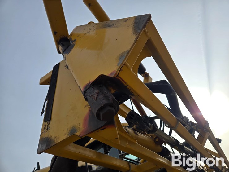 2015-ag-chem-rg1100b-image-19