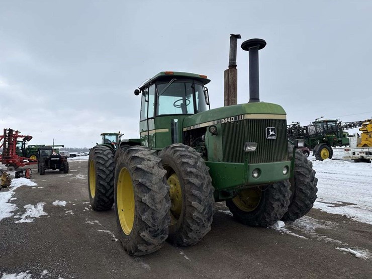 john-deere-8440-image-5