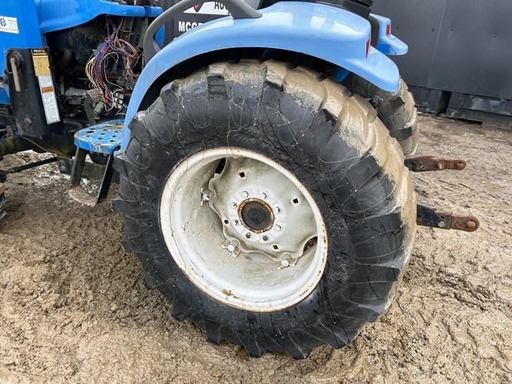 new-holland-tc35-image-17