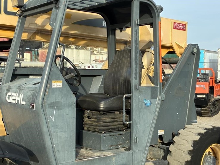 2014-gehl-rs6-34-image-19