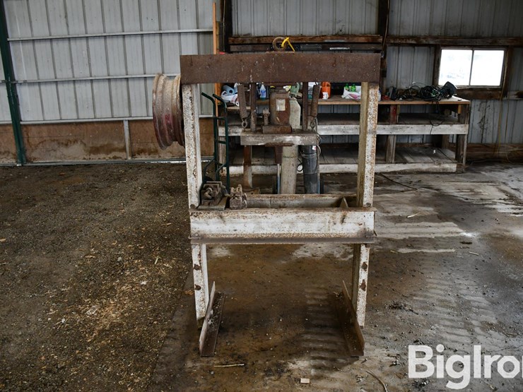 guardian-202-20-ton-press-image-6