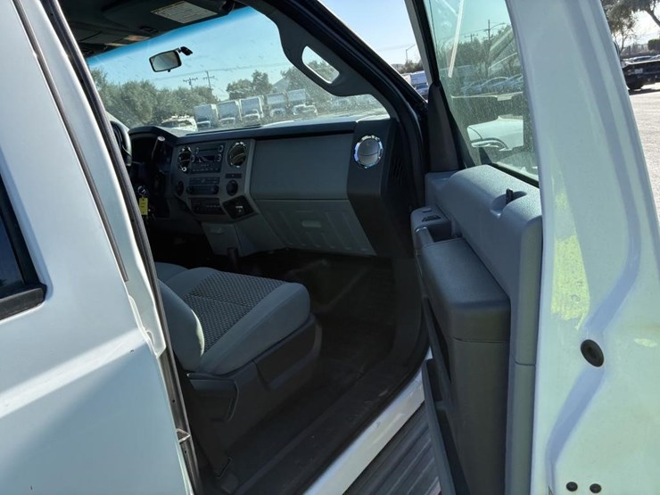 2012-ford-f250-image-10