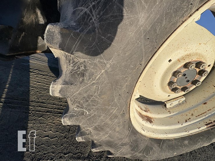 new-holland-ts110-image-12