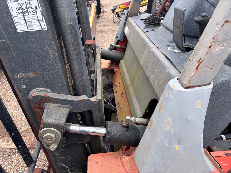 #2567-•-toyota-63842-forklift-|-for-parts/repairs-image-5