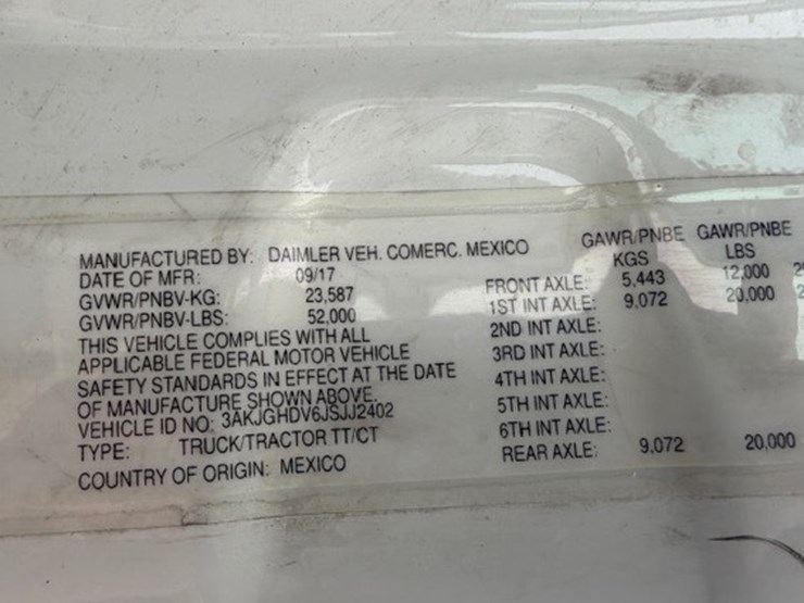 #226-•-2018-freightliner-cascadia-image-30