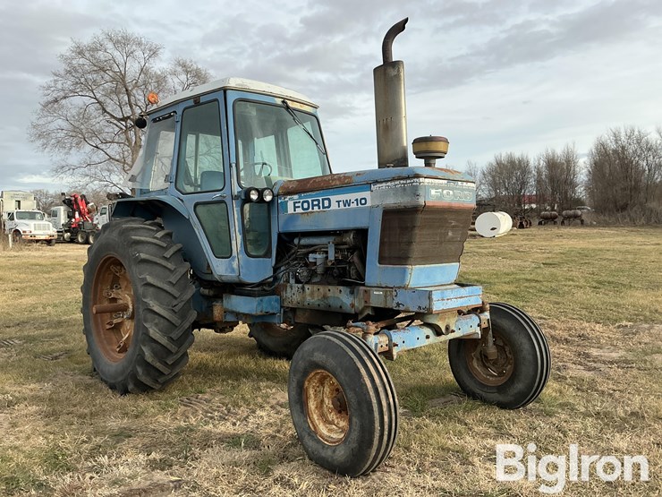 ford-tractor-image-3
