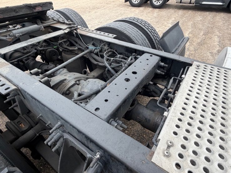 2016-international-prostar-image-32