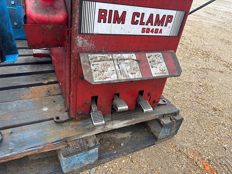 #1635-•-coats-tire-changing-machine-image-6