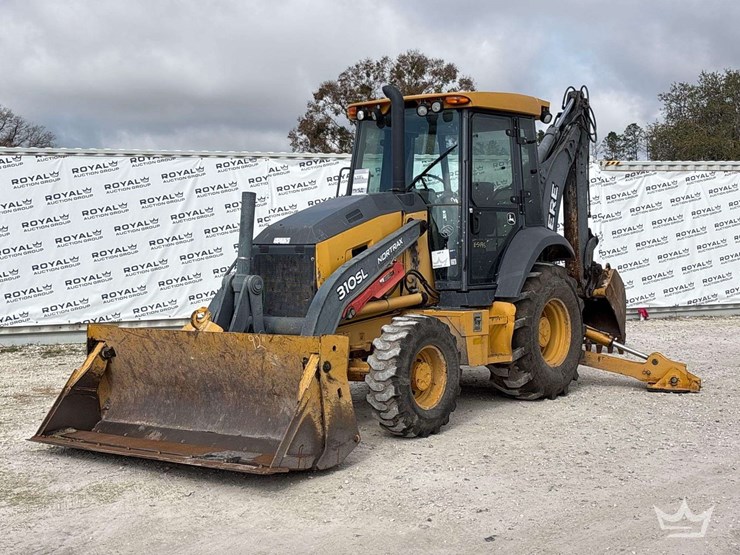 2015-deere-310sl-image-1